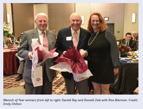 Robert Wolf receiving the Emerging Leader Award from Risa Bierman. Courtesy: Risa Bierman