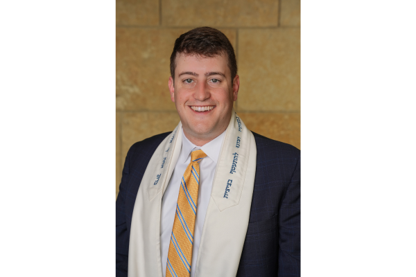 Rabbi Will Hall Installed as Assistant Rabbi at Temple Beth Shalom  