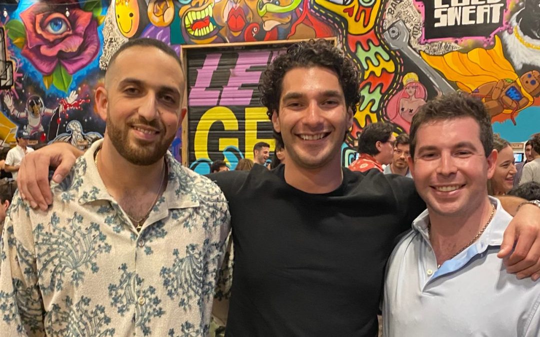 Schmooze Club Raises a Glass During SXSW