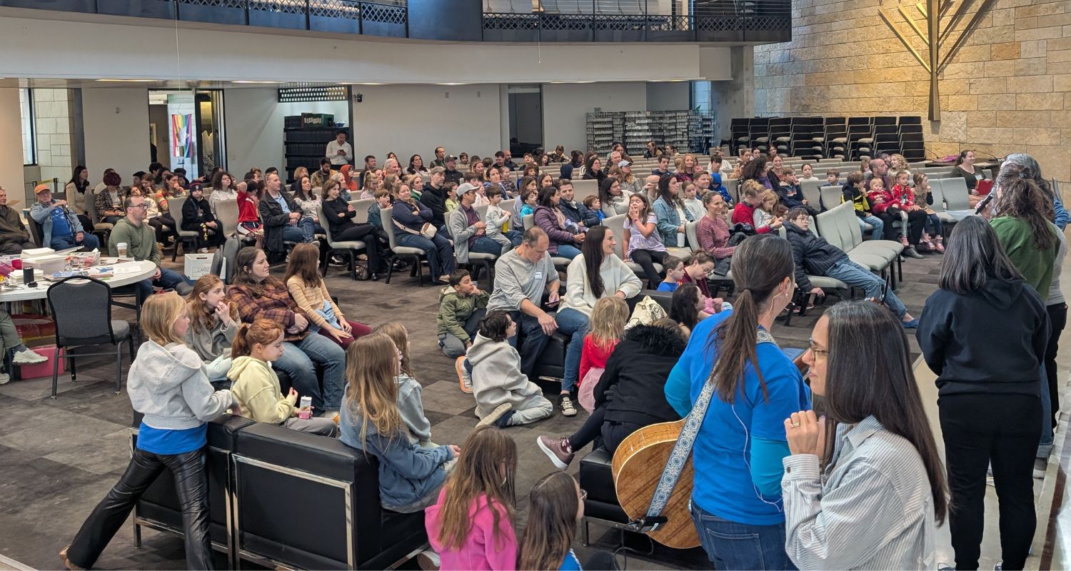 People gather at Temple Beth Shalom for Mitzvahpalooza. Courtesy: Temple Beth Shalom